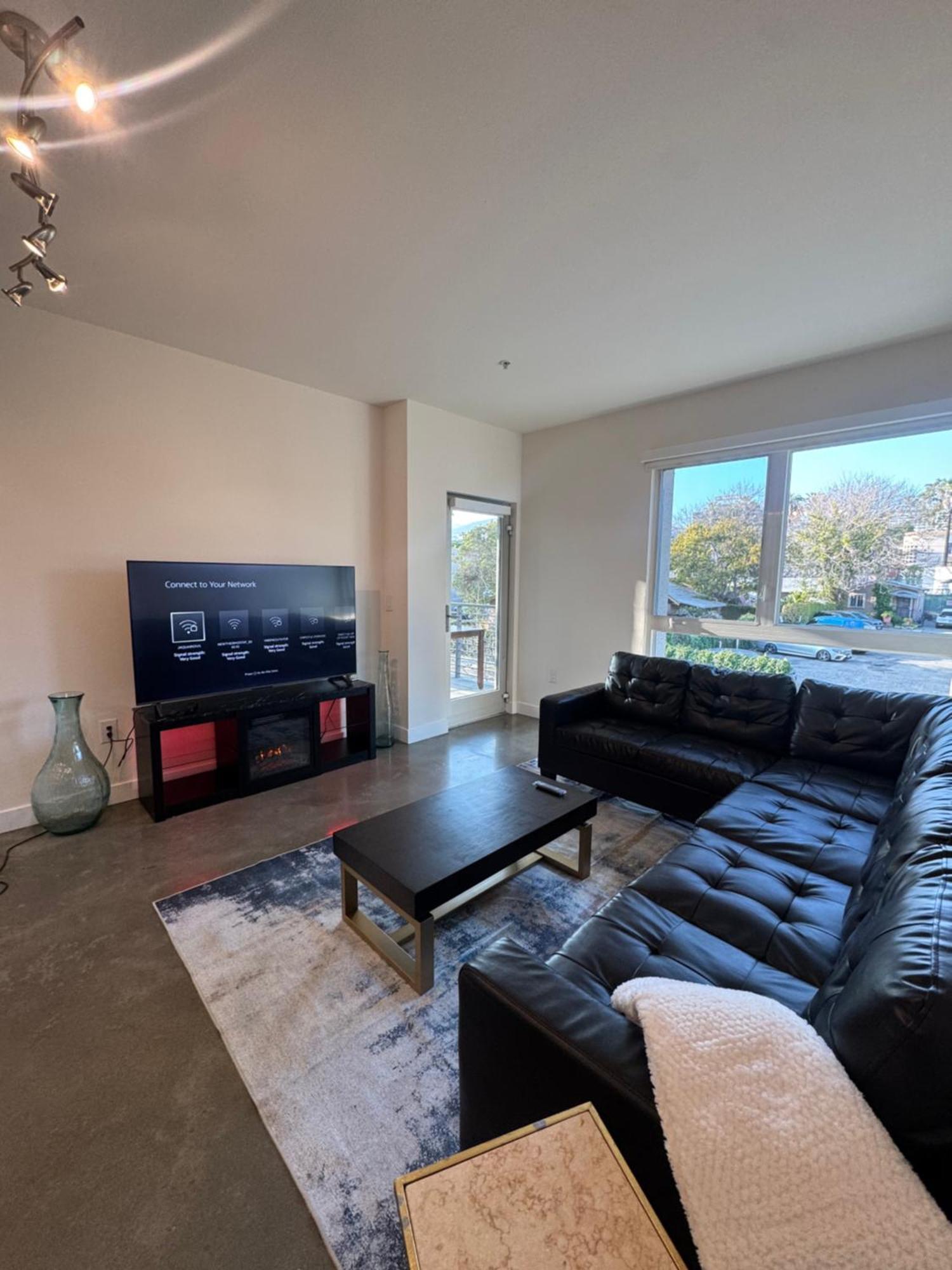 A-class Highland 2 Bed In Hollywood Ca With Free Parking Apartment